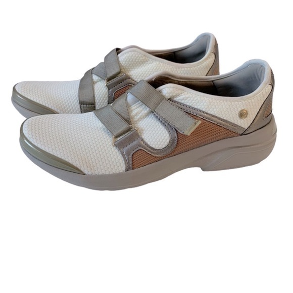 Bzees Women's Athletic Shoes in White and Brown - Picture 1 of 7
